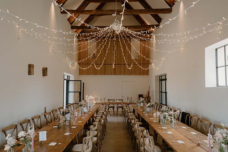 Spring_wedding_barn_interior_setting