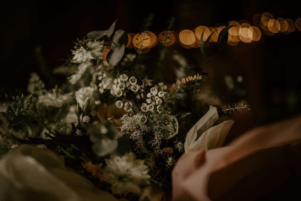 3-Winter-Wedding-Bouquet