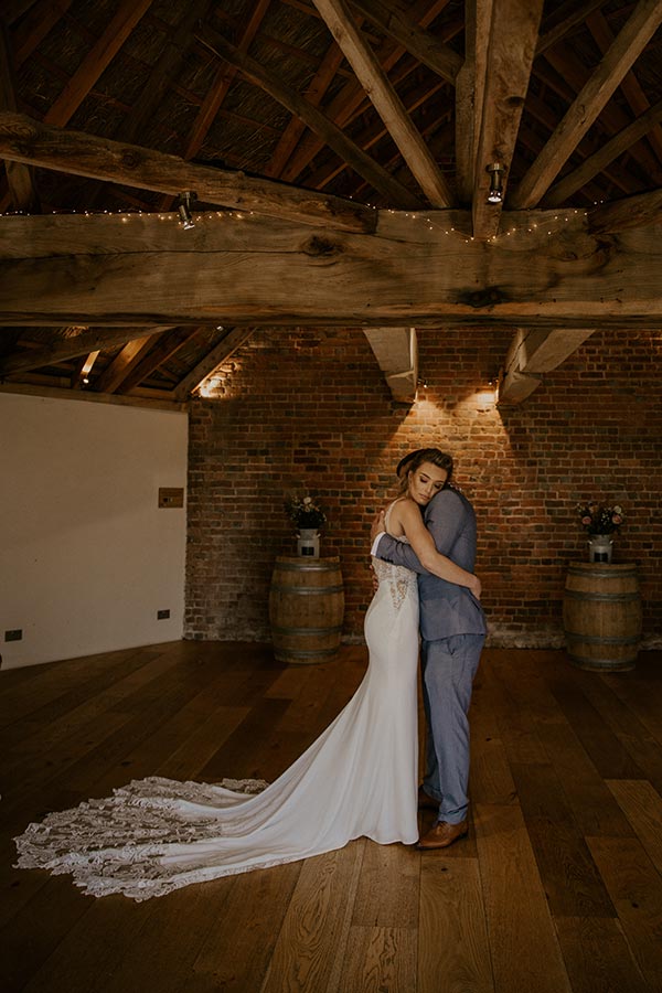 5-Winter-Barn-Wedding-Couple