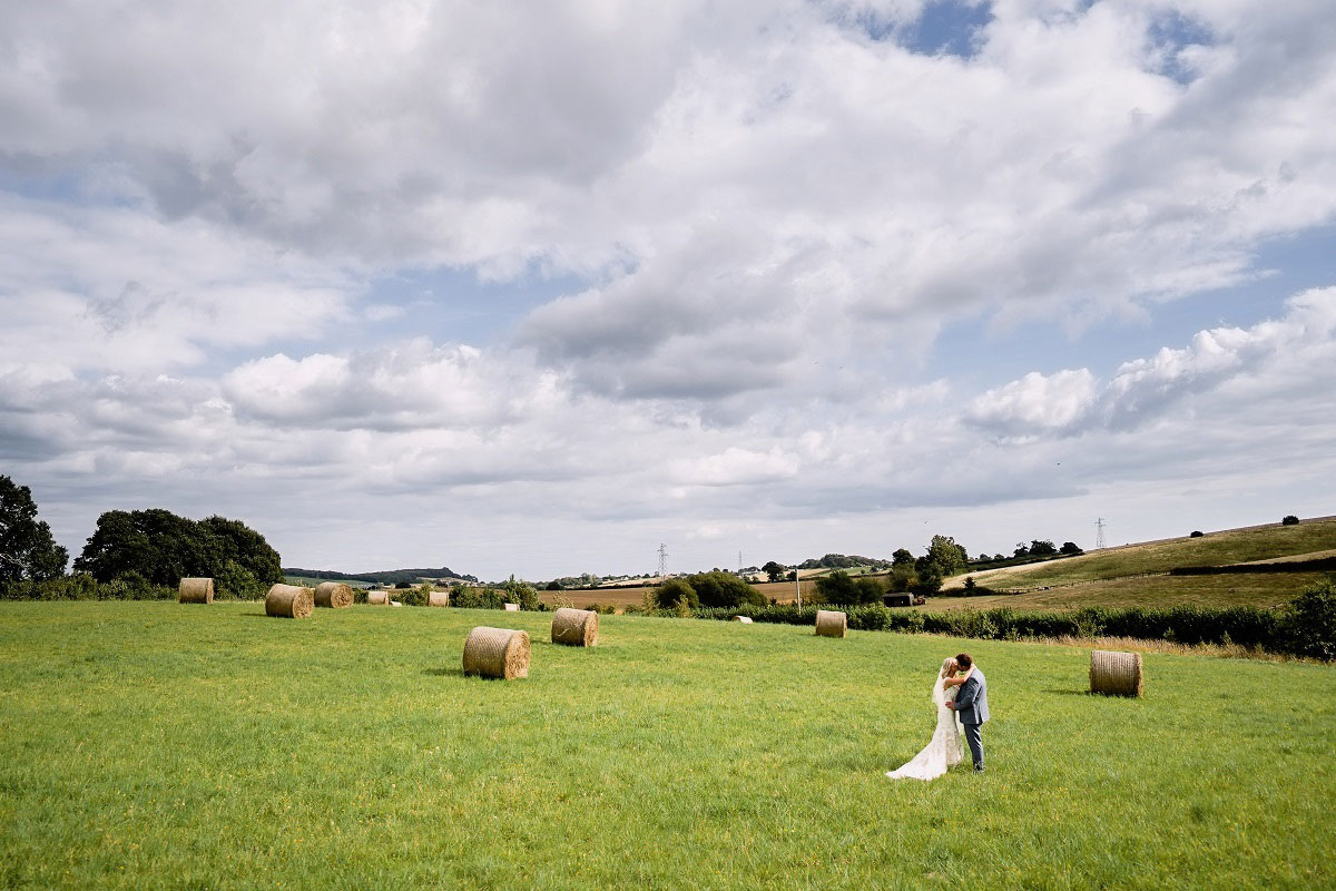 Dog-Friendly-Rural-Wedding