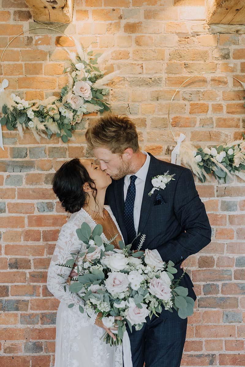 Elopement Wedding Kiss