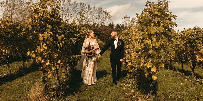 Brickhouse Vineyard - Elopement Romance - Wed Magazine